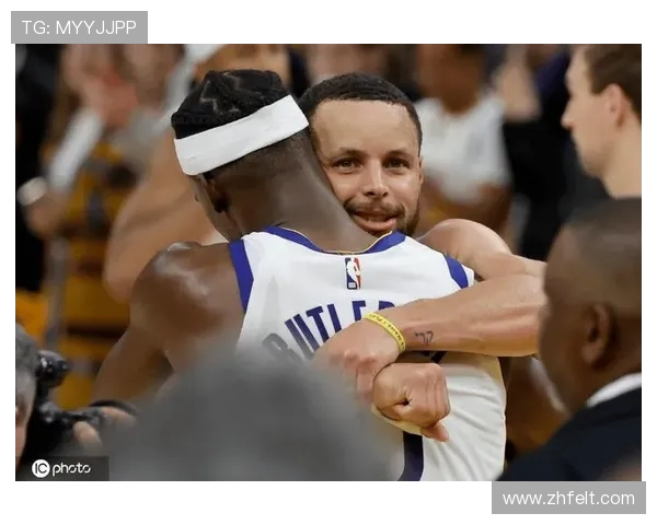 库里刷爆纪录轰38分+9记三分，格兰特8中0躺赢，开拓者双杀勇士